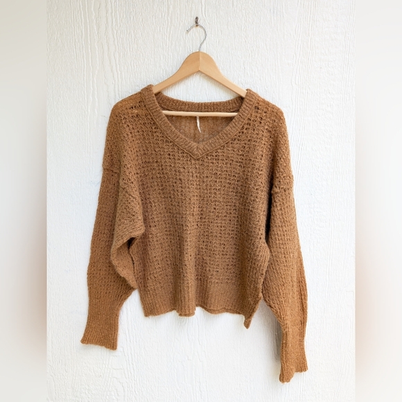 Free People Lulu Camel Beige Wool Alpaca Loose Knit Pullover Size XS - Picture 1 of 6